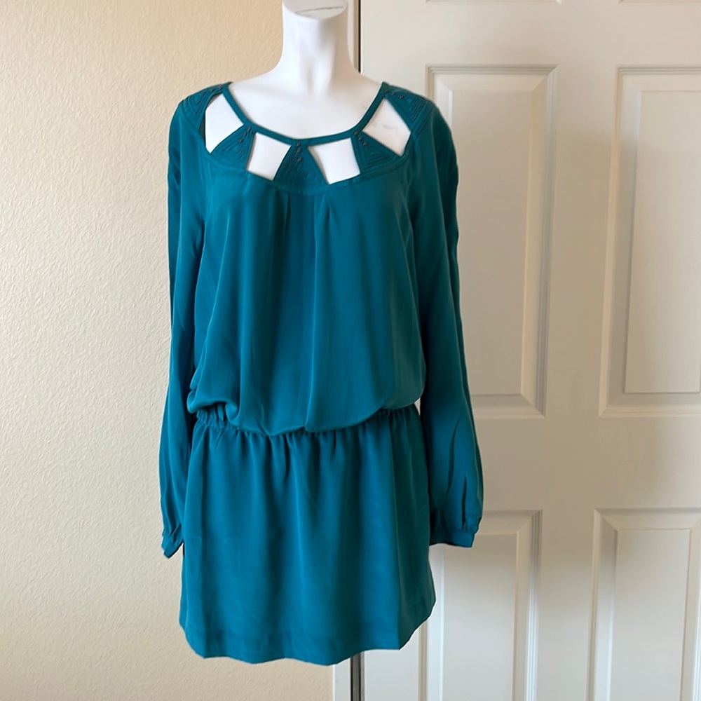 Brand new Leifsdottir cut out blue long sleeve dress